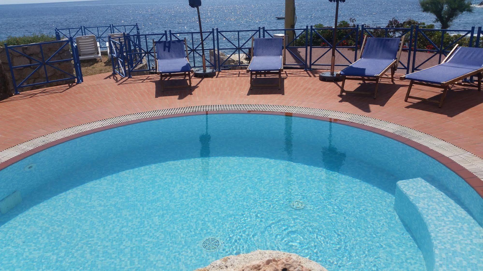 Hotel Il Perseo Chiessi Kültér fotó