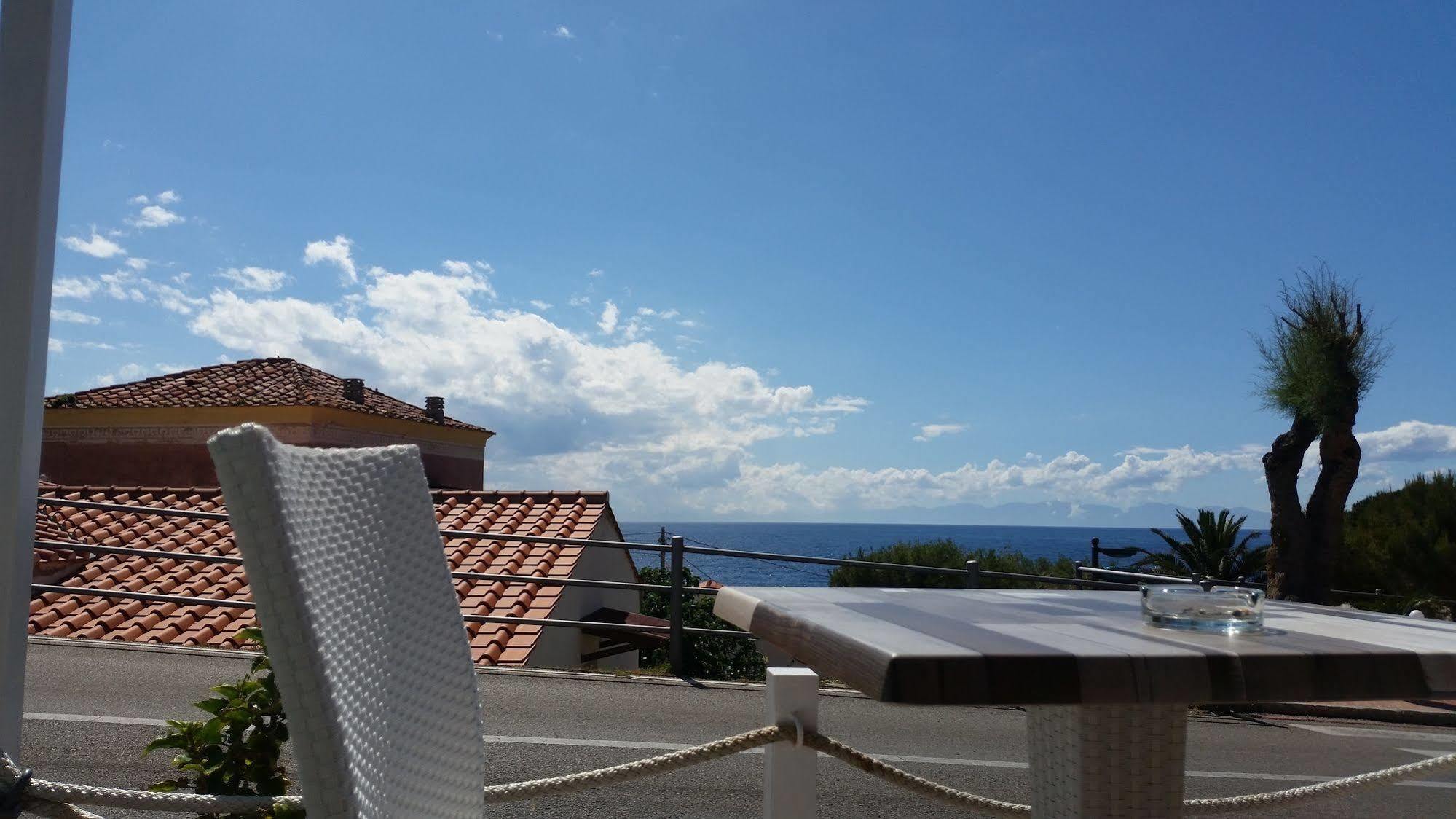 Hotel Il Perseo Chiessi Kültér fotó